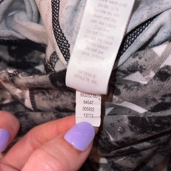 Athleta Cosmic Chaturanga Capri Leggings Geometric Gray - Picture 7 of 7